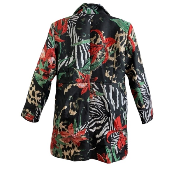 CHICO’s Tropical Tapestry Embroidery Long Blazer in Black/Red/Gold Size 3 (16) - Picture 3 of 9